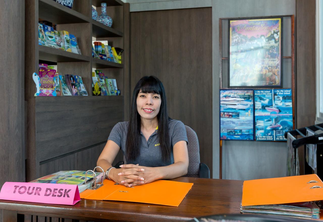 Patong 7Days Premium Hotel Phuket Exterior photo